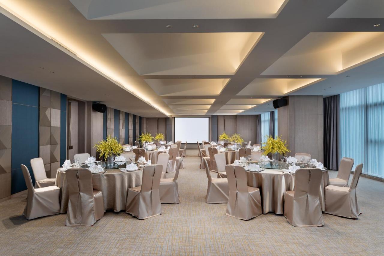 Holiday Inn Guiyang City Center By Ihg Guiyang (Guizhou) Exterior foto