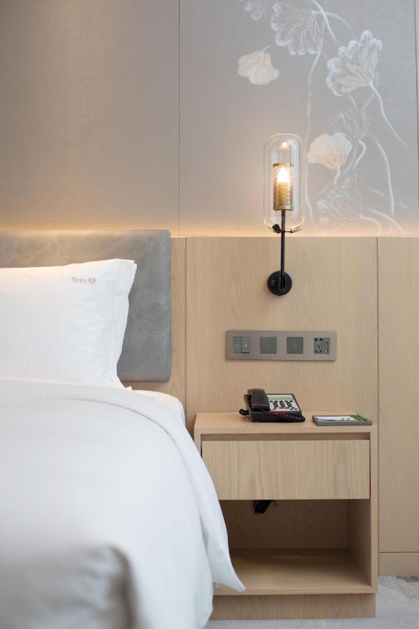 Holiday Inn Guiyang City Center By Ihg Guiyang (Guizhou) Exterior foto